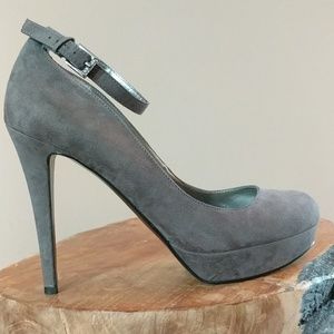 Guess platform heels